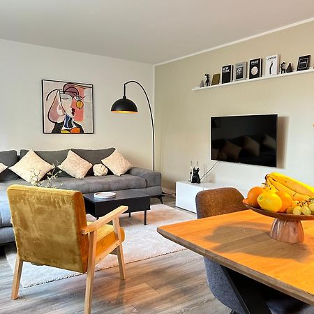 Modernes Designer-Apartment Fuer 7 Gaeste - 80Qm In Zentraler Lage, Self-Check-In Καρλσρούη Εξωτερικό φωτογραφία