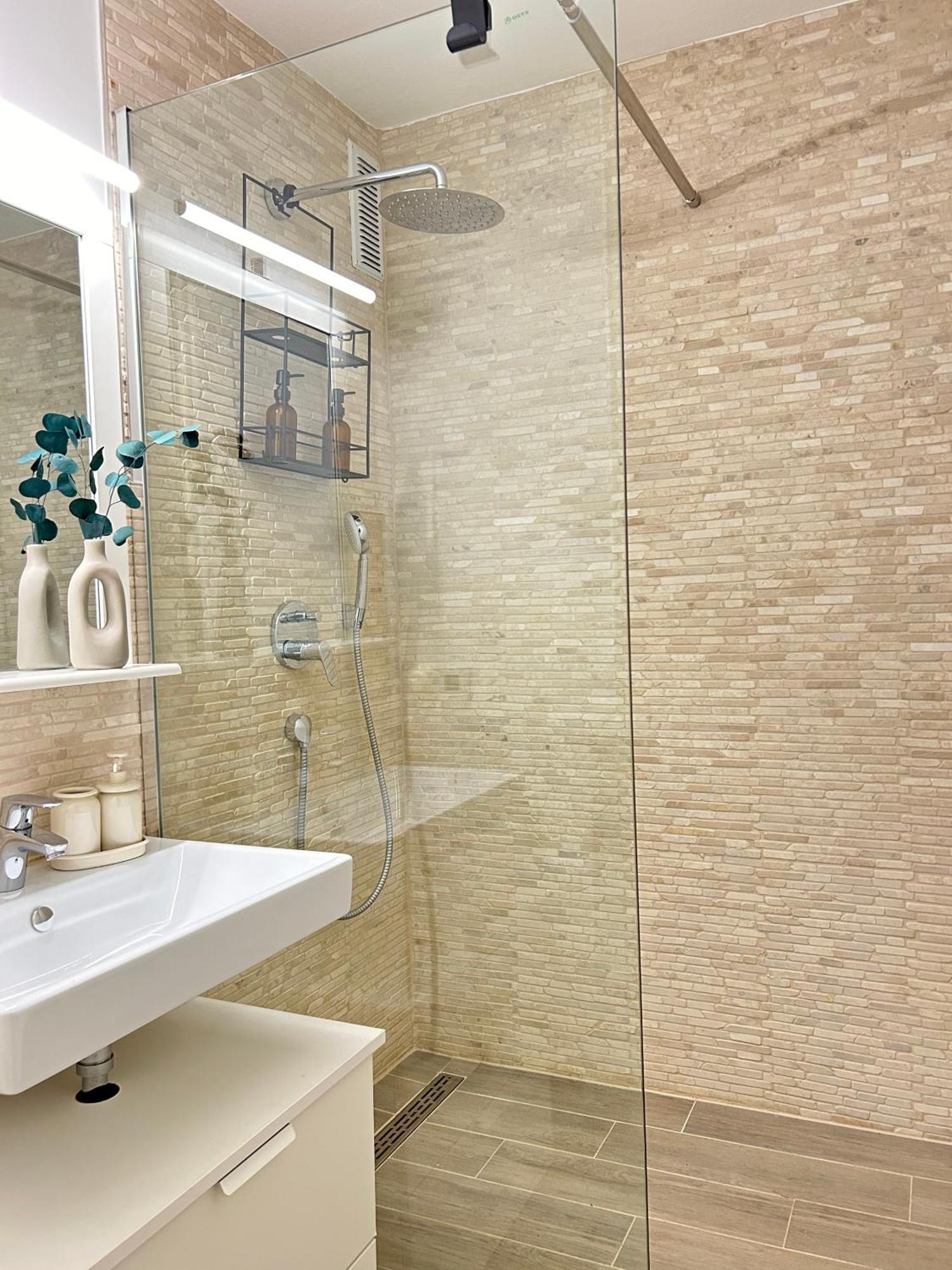 Modernes Designer-Apartment Fuer 7 Gaeste - 80Qm In Zentraler Lage, Self-Check-In Καρλσρούη Εξωτερικό φωτογραφία