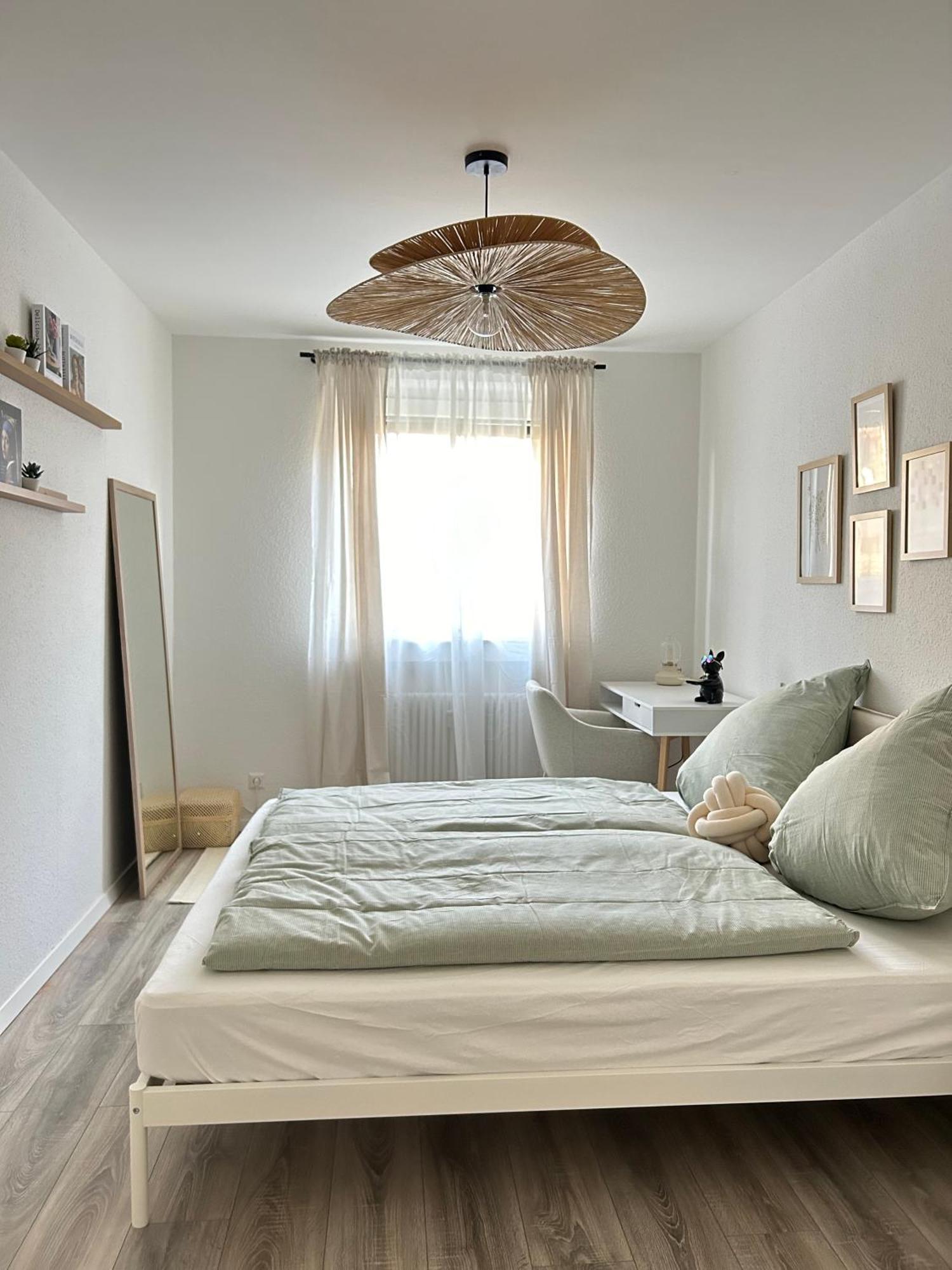 Modernes Designer-Apartment Fuer 7 Gaeste - 80Qm In Zentraler Lage, Self-Check-In Καρλσρούη Εξωτερικό φωτογραφία
